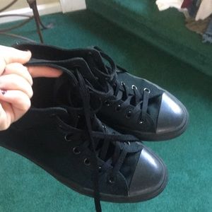Black Converse